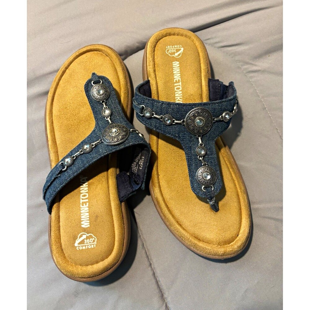 Minnetonka Comfort Blue Fabric Thong Sandals Slip-On Beaded Accents US 7